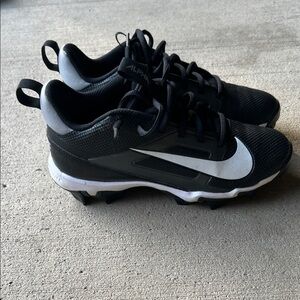 Nike Kids Black and White Football Cleats